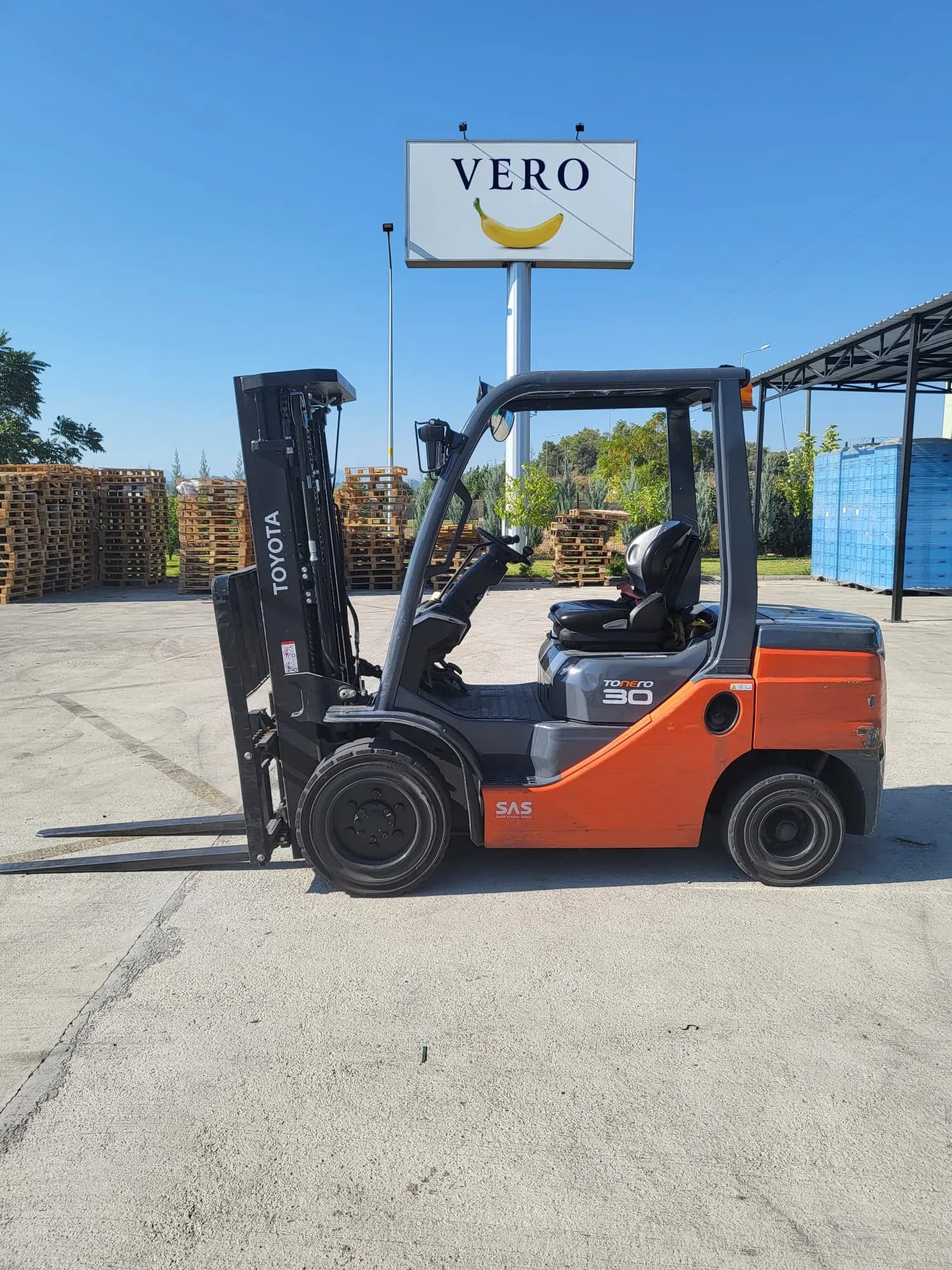 Toyota Tonero 30 dizel forklift